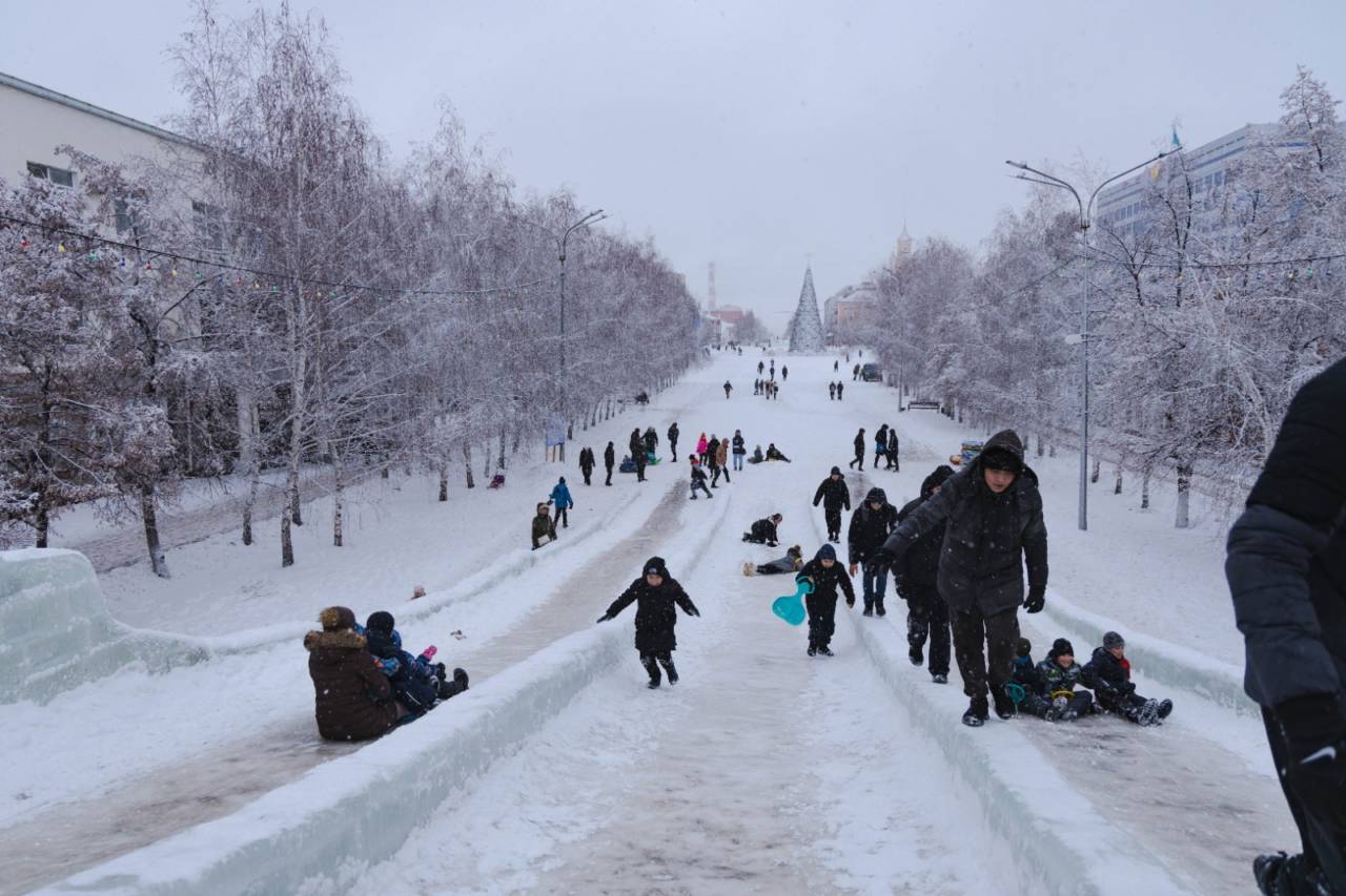 Благодаря бдительности костанайца за возведением ледяного городка будут следить компетентные организации