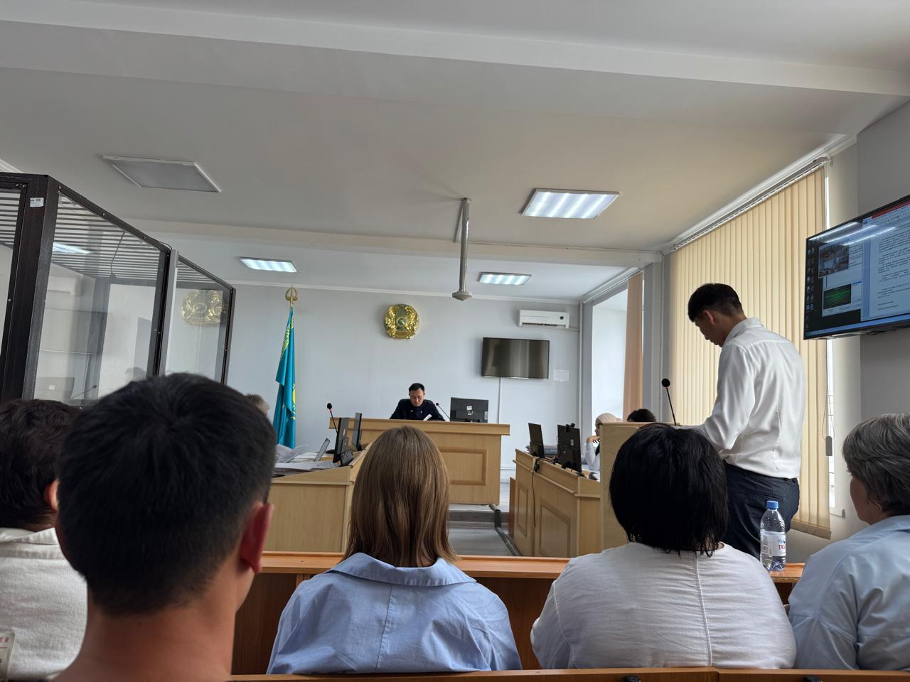 «Когда вернете наши деньги?»: застройщик Bolashak Construction Company KZ отвечал на вопросы дольщиков в суде