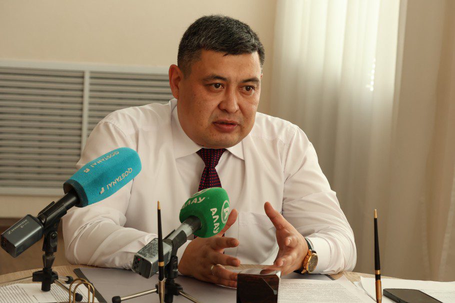 Суд санкционировал арест экс-руководителя управления здравоохранения Костанайской области Данияра Джандаева