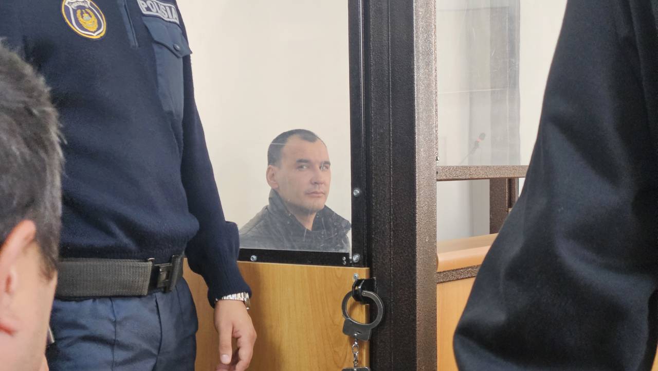 Приговор мужчине, ударившему врача-уролога, Костанайский областной суд оставил без изменения