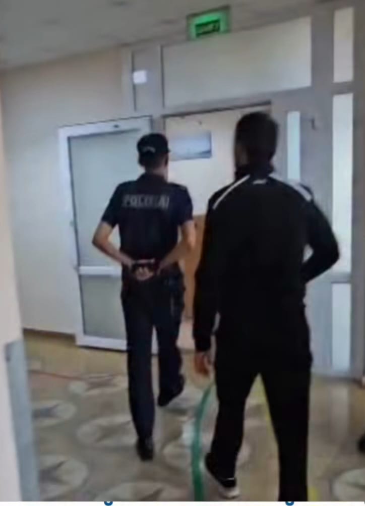 В Костанае судят мужчину, напавшего на уролога-хирурга Антона Кистанова