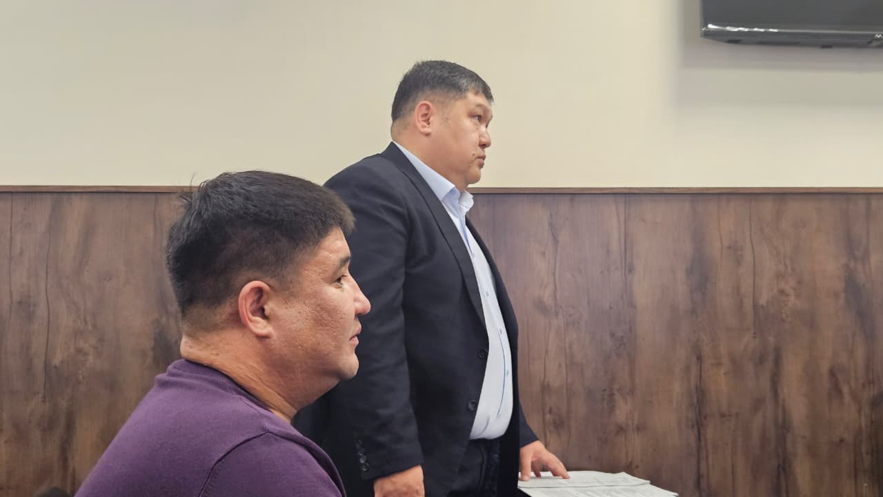 Был ли он за рулем или нет? — мужчина, лишенный прав за управление авто в нетрезвом виде, оспаривал это решение в Костанайском облсуде