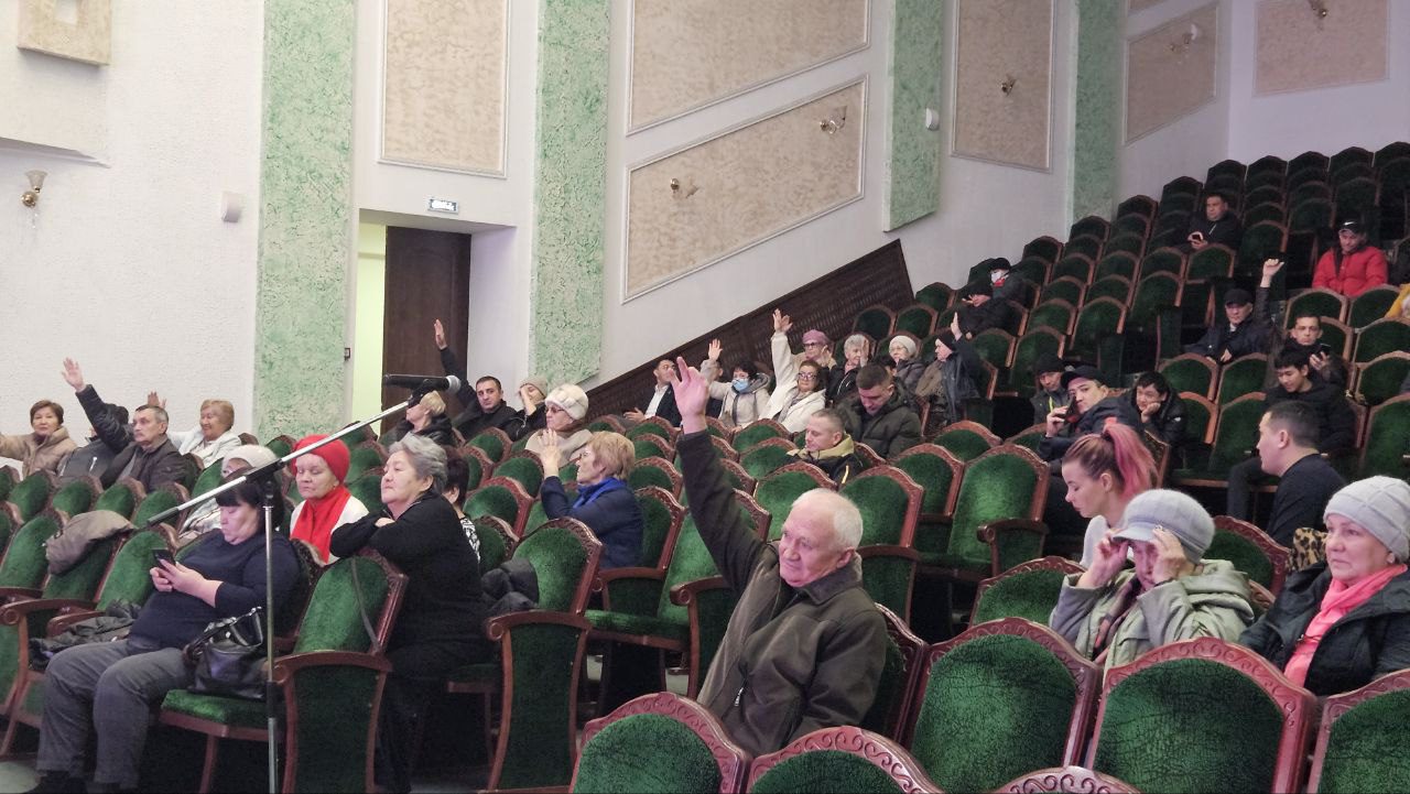 Костанайцы отговаривали инвестора строить гостиницу на слушаниях по ПДП