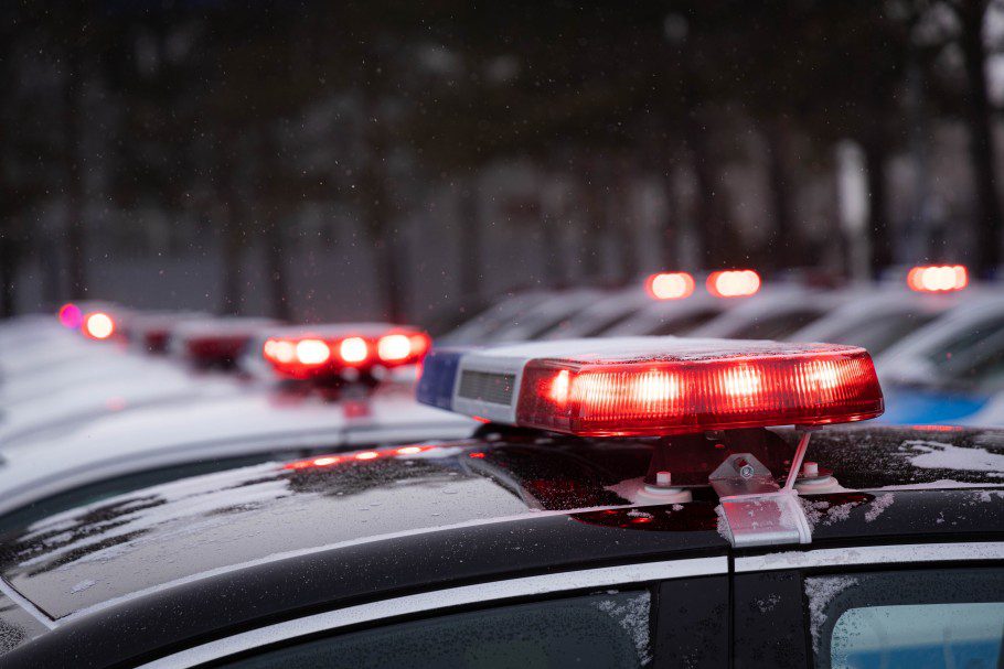 Лисаковчанина оштрафовали за незаконную установку «мигалок»