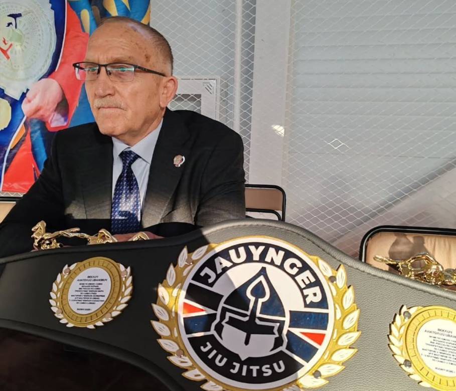 Ветеранов на второй план? — рудничан возмутило, что на церемонии награждения лучших спортсменов года не было Анатолия Веклича