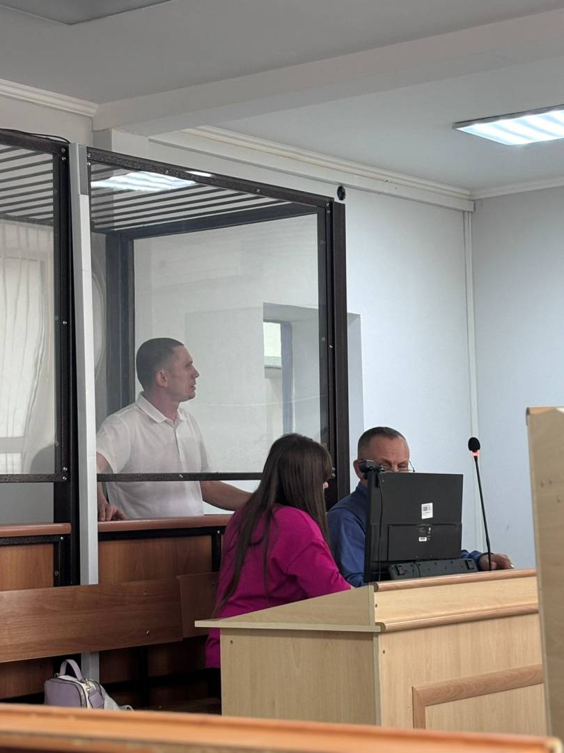 Подсудимый по делу о смертельном причинении вреда здоровью заявил о давлении в СИЗО