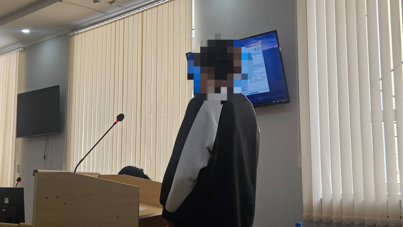 «Я не разделяю с ним эти приключения»: по делу о наркотках выступил свидетель