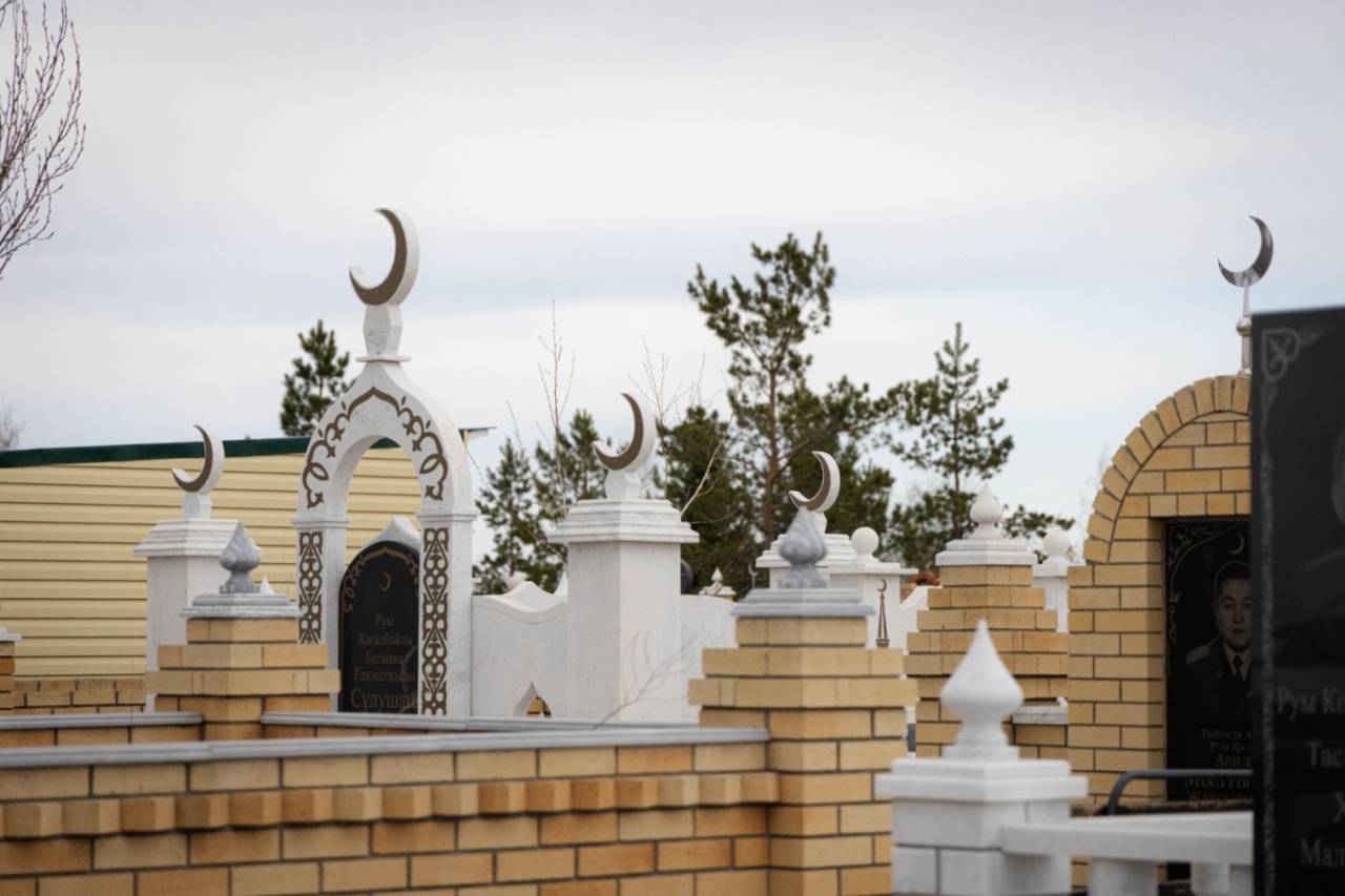 Депутаты маслихатов Костанайской области выступили с инициативой создания зеленого пояса вокруг зиратов и кладбищ