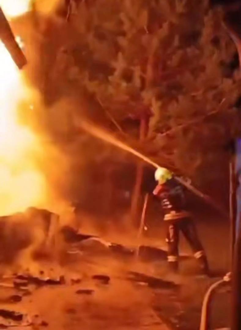 Пожар произошел на базе отдыха в Костанайском районе