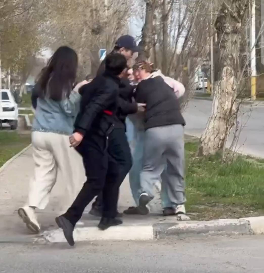 В Костанае произошла драка с участием блогера