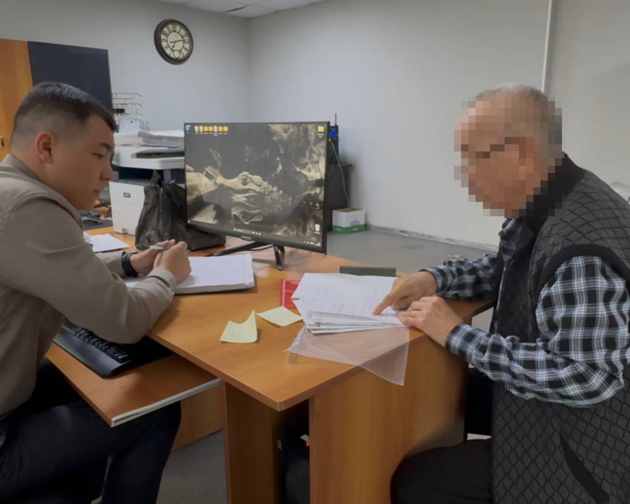 Пенсионер из Костаная перевел мошенникам 3 млн тенге