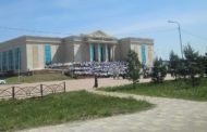 «Два часа на жаре ради ролика»: костанайские родители пожаловались на организацию съемок для выпускников