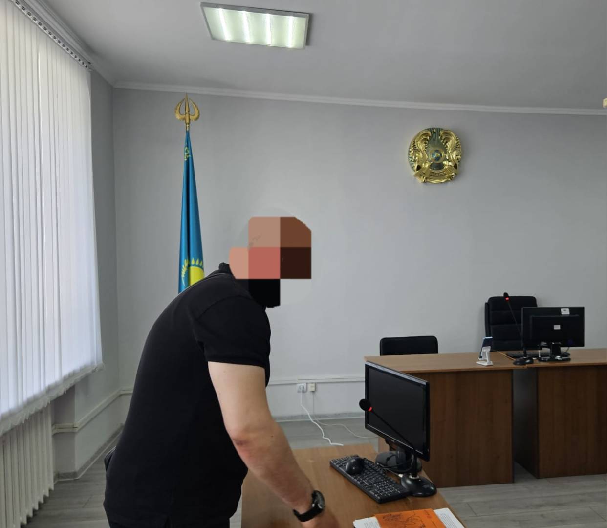 Частный судебный исполнитель предстал перед судом в Костанае