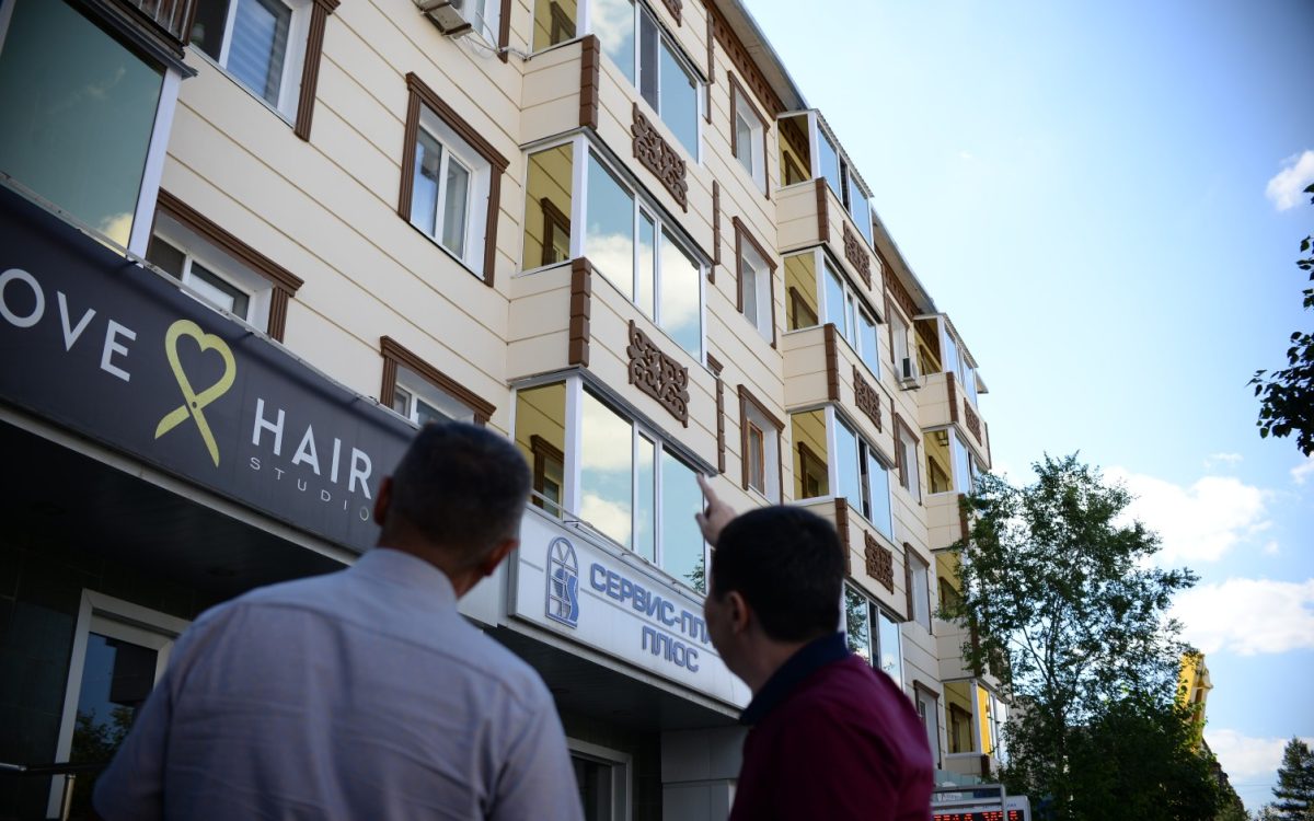 ЖКХ Костаная приняли первые дома, облагороженные по инициативе общественного фонда «Suiіkti Qostanai»
