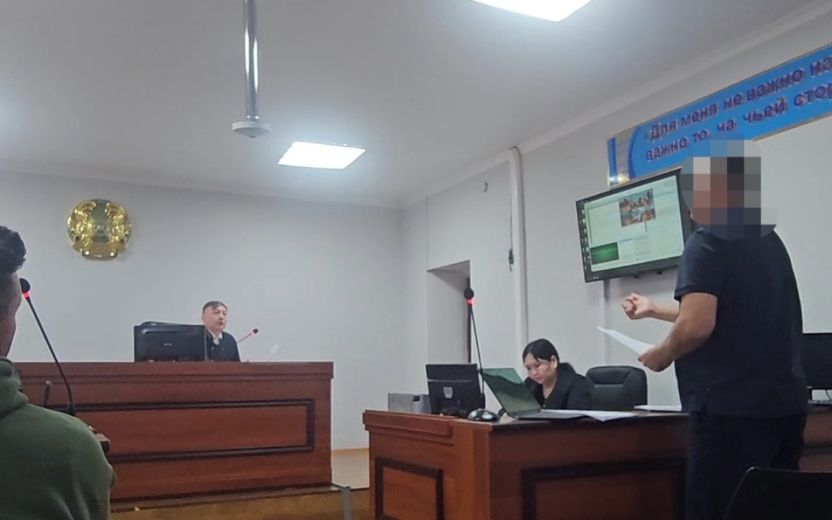 «Он сделал это ради своего хайпа!»: в Костанае продолжается судебное разбирательство в отношении журналиста Стаса Киселева